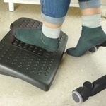 Reposapiés con plataforma ajustable de plástico negro 455 x 330 mm con masaje - AG00500 - 09