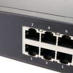 Rack 19" Giga Switch de 10/100/1000 Mbps de 24 UTP - RH07400 - 03