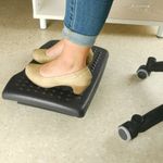 Reposapiés con plataforma ajustable de plástico negro 455 x 330 mm con masaje - AG00500 - 07