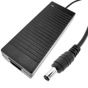 Fuente de alimentación de sobremesa. Adaptador de 220 VAC a 24 V y 5 A