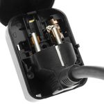 Adaptador enchufe Europa a Reino Unido tipo clavija schuko hembra a clavija BS1363 macho fijo - FE05500 - 05