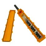 Caja de 2+2+2 pulsadores momentáneos y 2 conmutador y parada de emergencia de la serie COB - TG08200 - 02