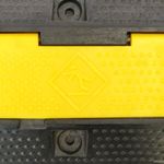 Pasacables de suelo para protección de cables eléctricos de 1 vía 99x26cm negro - BT01000 - 08