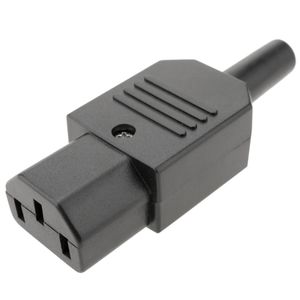 Clavija IEC-60320 C13. Enchufe hembra recto