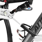 Bomba de aire para inflar amortiguador. Mancha infladora de suspensión para bicicleta con manómetro - BW01300 - 03