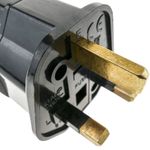 Adaptador enchufe Europa a Reino Unido tipo clavija schuko hembra a clavija BS1363 macho negro - FE05200 - 06
