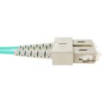 Cable OM3 de fibra óptica SC a SC multimodo duplex 50/125 de 15m - FY03800 - 03