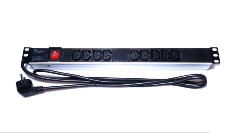 Regleta 19" 9 tomas SFO (IEC C13), con interruptor, 3500W 2m aluminio Negra - BN 4949 - 01