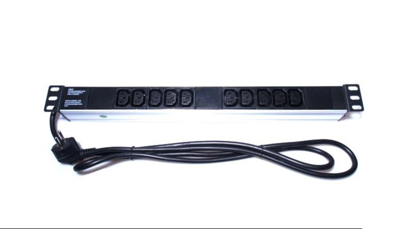 Regleta 19" 10 tomas SFO (IEC C13), sin interruptor, 3500W 2m aluminio Negra - BN 4951 - 01