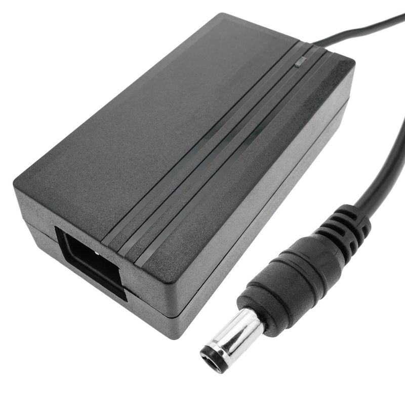 Fuente de alimentación de sobremesa. Adaptador de 220 VAC a 9 V y 5 A - VF03900 - 01
