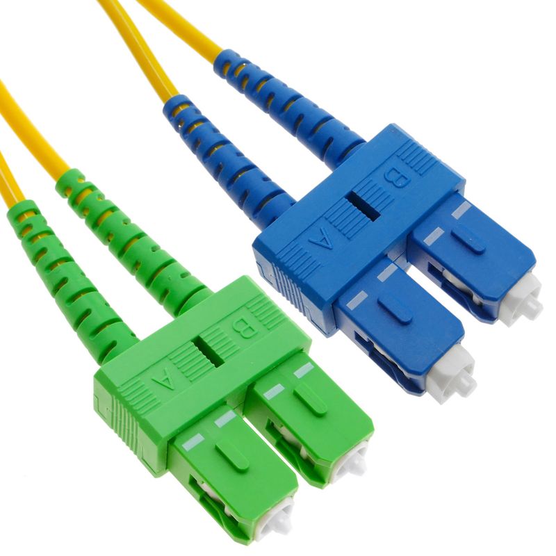 Cable de fibra óptica SC/PC a SC/APC monomodo duplex 9/125 de 3 m OS2 - FK01400 - 01